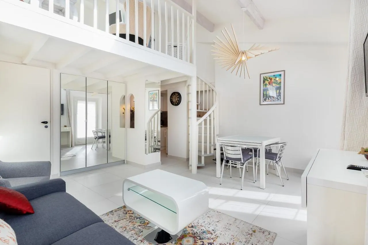 Agence Des Residences - Plein Centre De Cannes 0*,  France